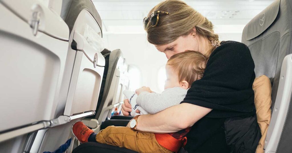 fliegen-mit-baby-nuetzliche-tipps