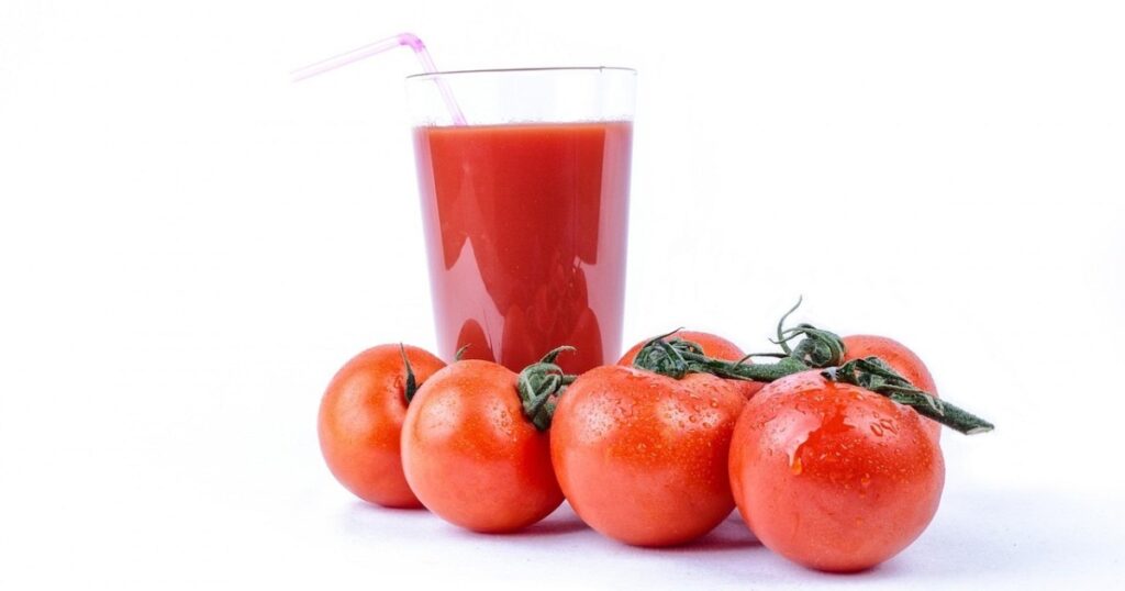 tomatensaft-im-flugzeug